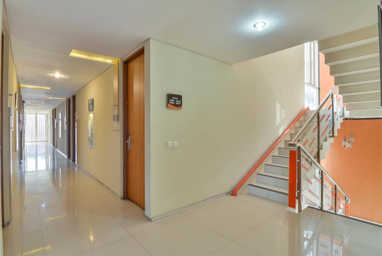Image Hotel And Resto Bandung Exterior photo