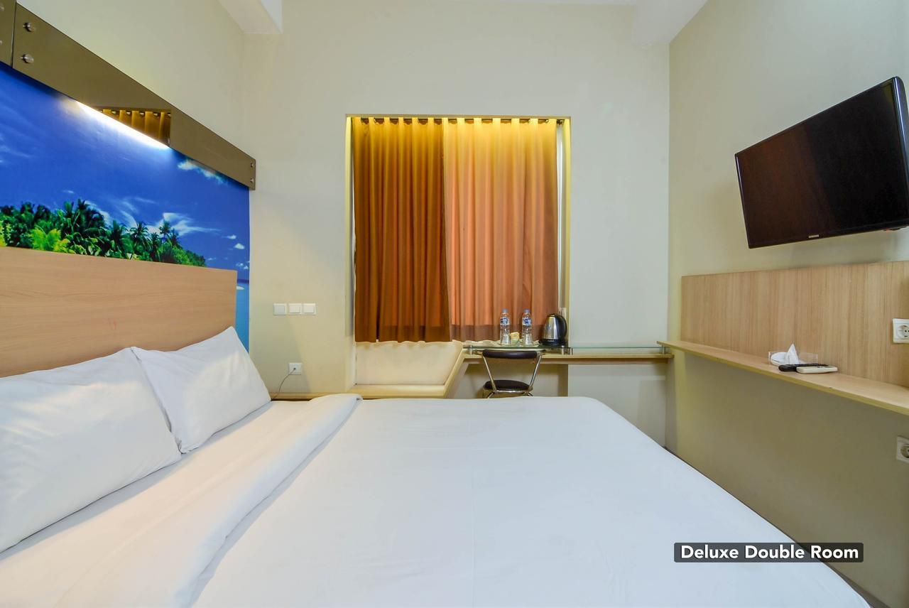 Image Hotel And Resto Bandung Exterior photo