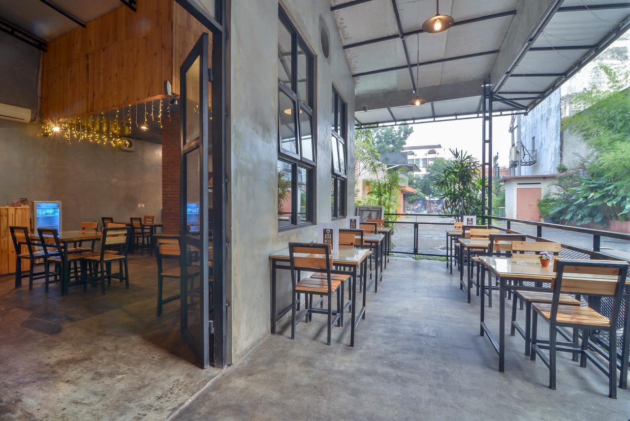Image Hotel And Resto Bandung Exterior photo