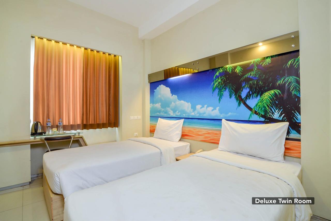 Image Hotel And Resto Bandung Exterior photo